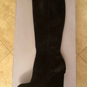 Vera Wang boots